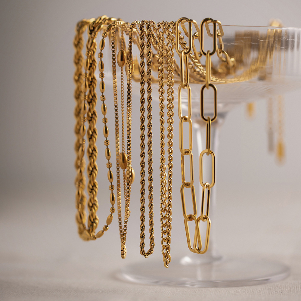 Gold Necklace for Women Gold Necklace for Men and women Cuban Link Chain for Men Dual Gender