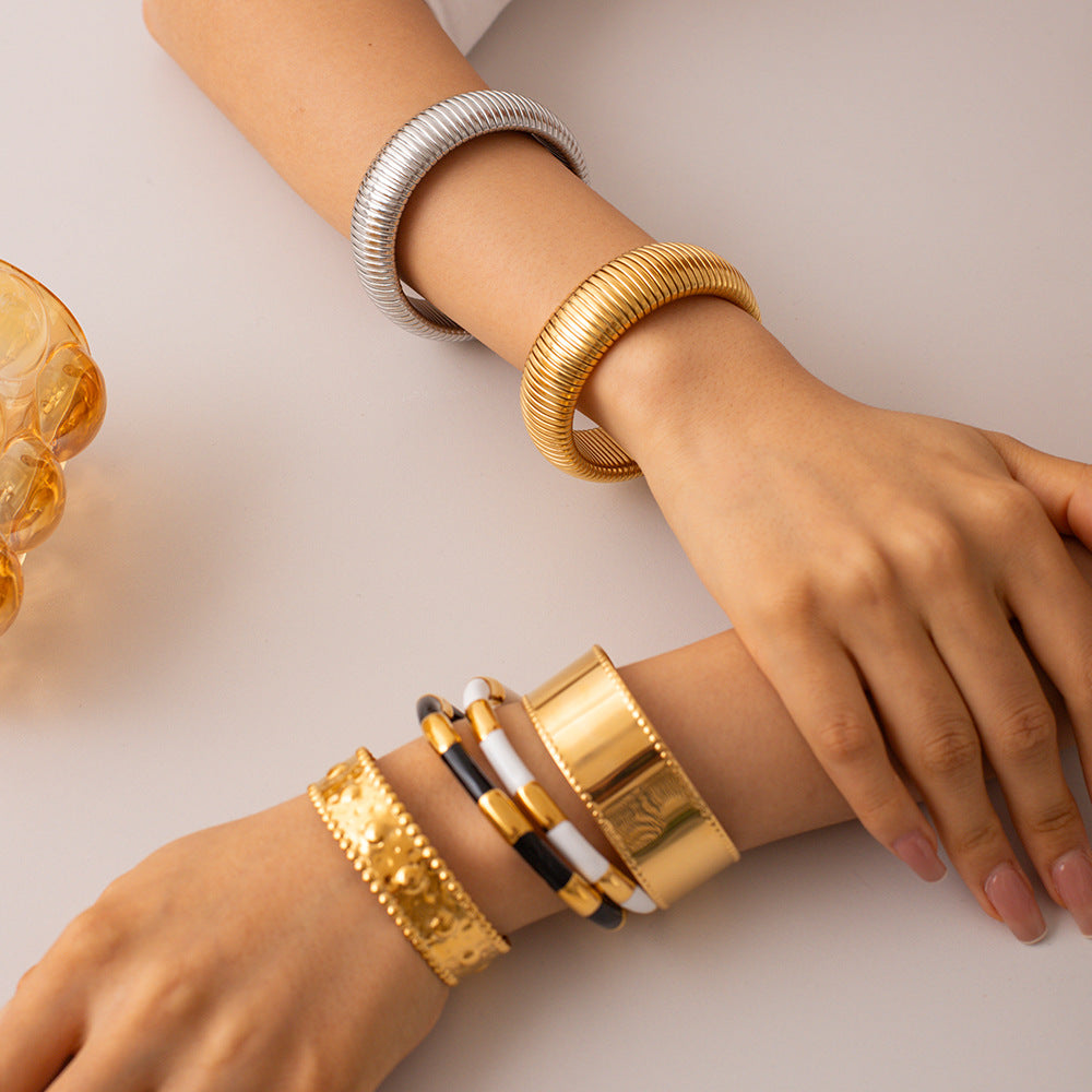 Dainty Cuff Teardrop bracelet for Women