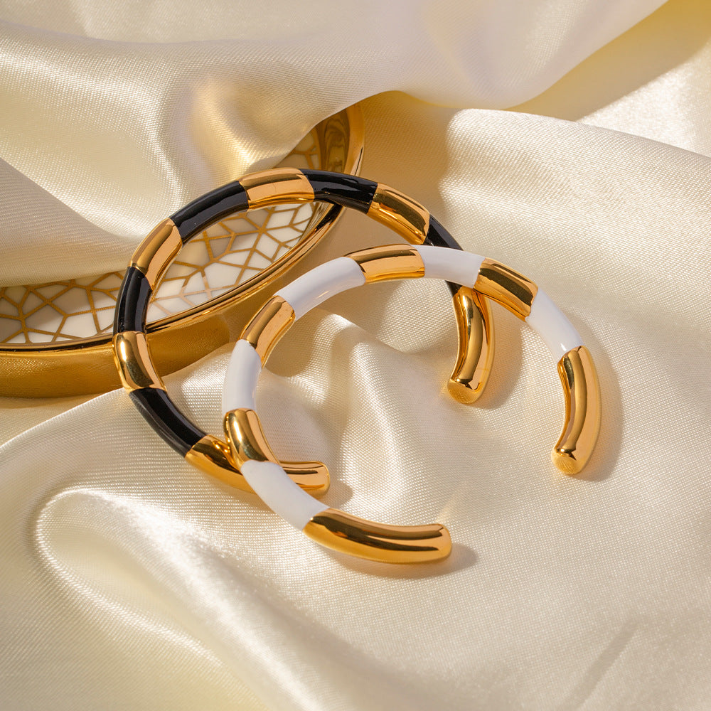 Dainty Cuff Teardrop bracelet for Women
