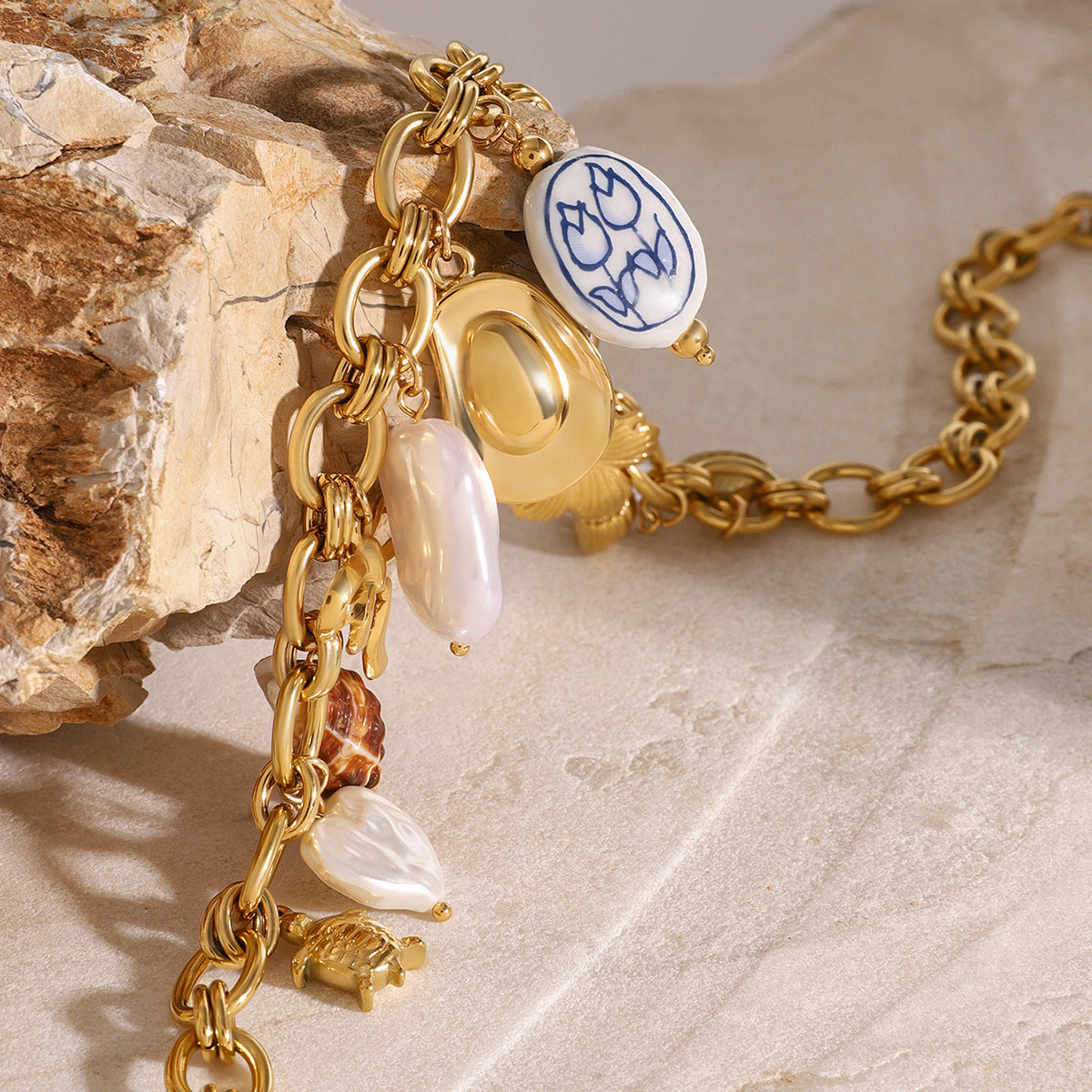 handcraft pearl shell necklace