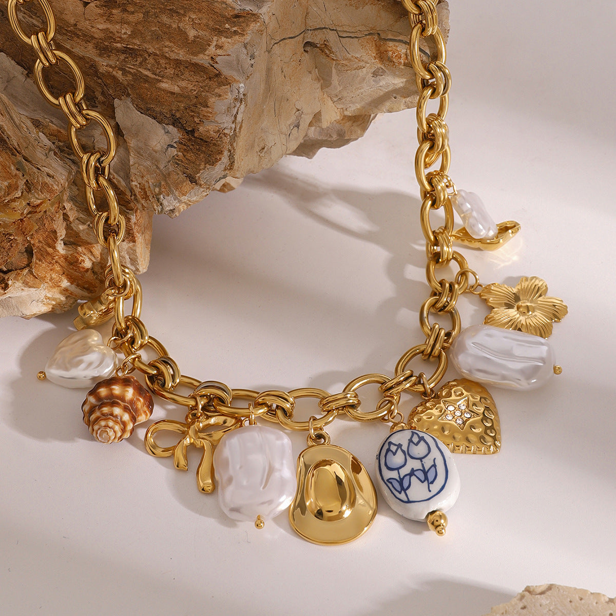 handcraft pearl shell necklace