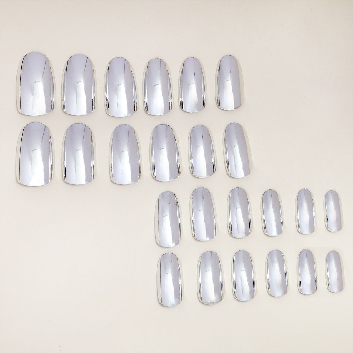 Silver Press on Nails Square Medium Fake Nails Metallic Chrome False Nails Mirror Silver Acrylic Nails Press ons Holographic Metal Chrome Glue on Nails Stick on Nails for Women Manicure 24pcs